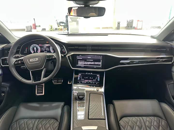 Фото 5 - Audi A6L