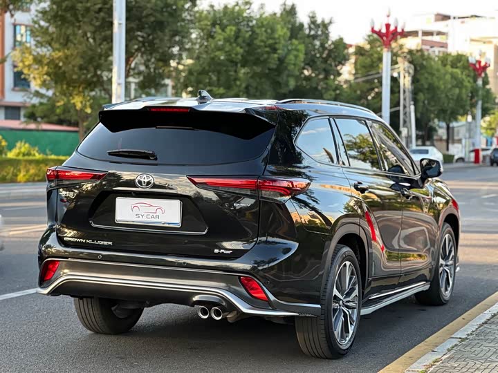 Фото 5 - Toyota Crown Kluger