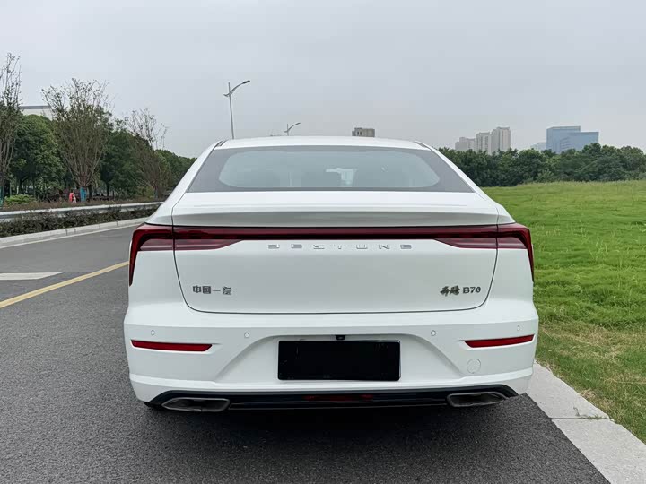 Фото 6 - Bestune B70