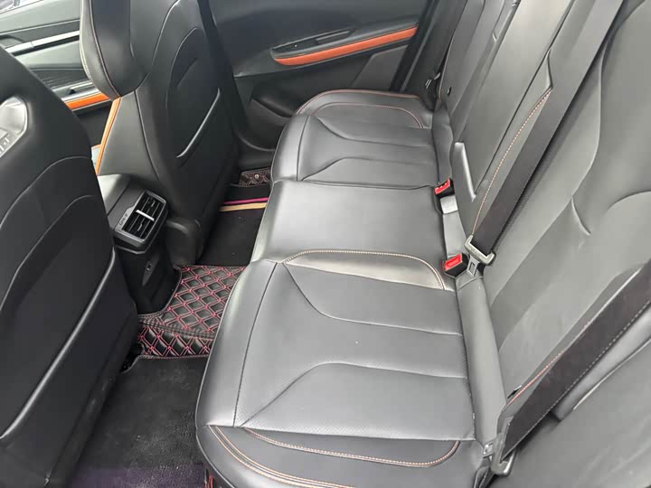 Фото 6 - Changan UNI-V