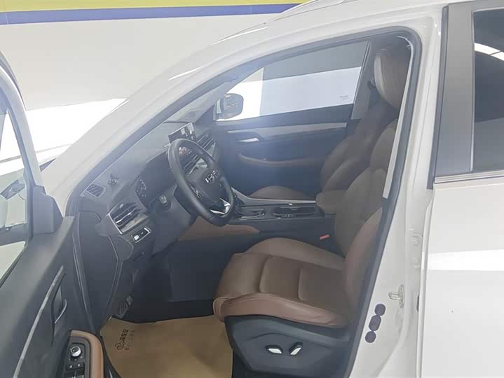 Фото 9 - Geely Vision X6