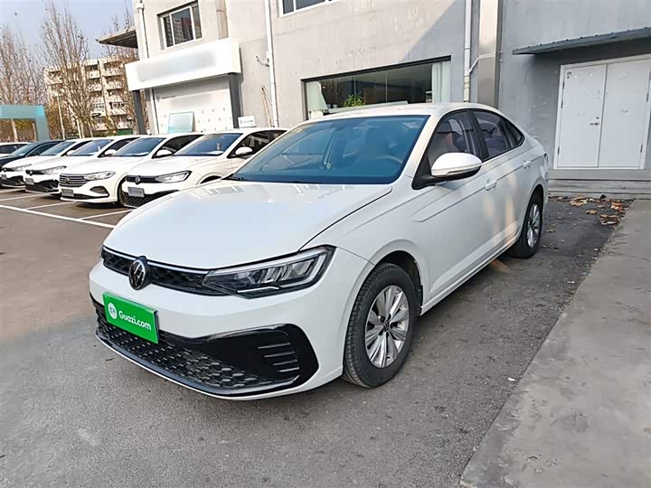 Фото 2 - Volkswagen Lavida