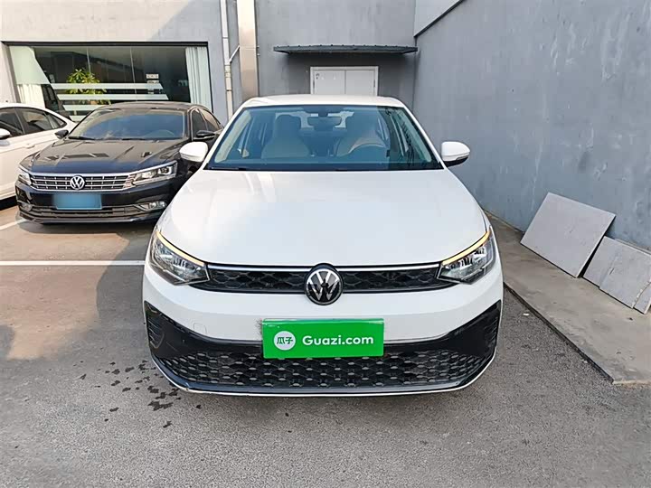 Фото 3 - Volkswagen Lavida