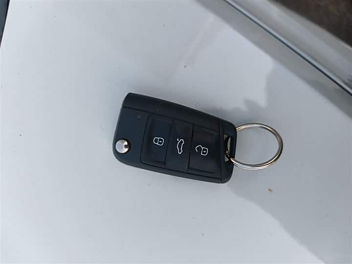 Фото 9 - Volkswagen Lavida