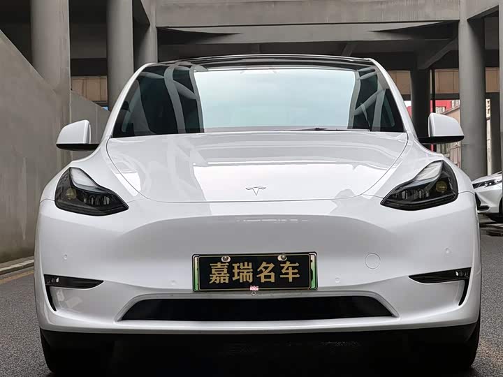 Фото 2 - Tesla Model Y
