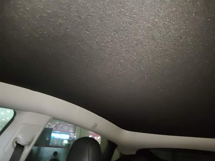 Фото 8 - Tesla Model Y