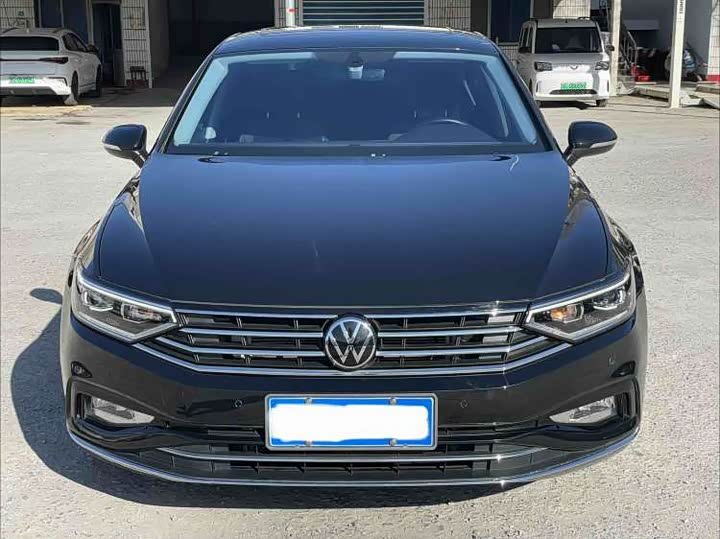 Фото 2 - Volkswagen Magotan