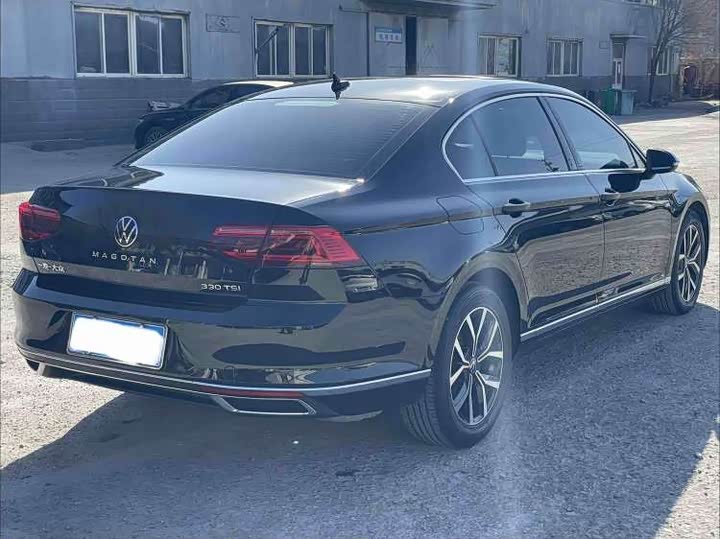 Фото 3 - Volkswagen Magotan