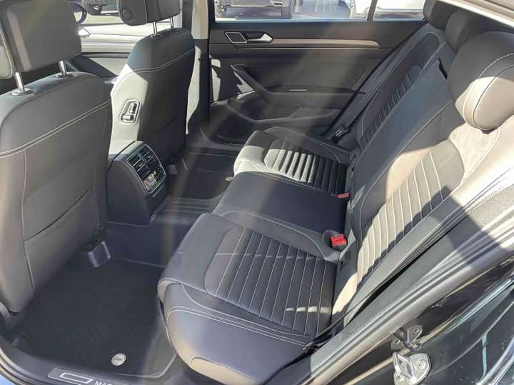 Фото 6 - Volkswagen Magotan