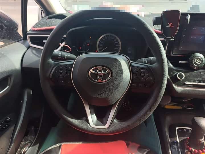 Фото 3 - Toyota Corolla