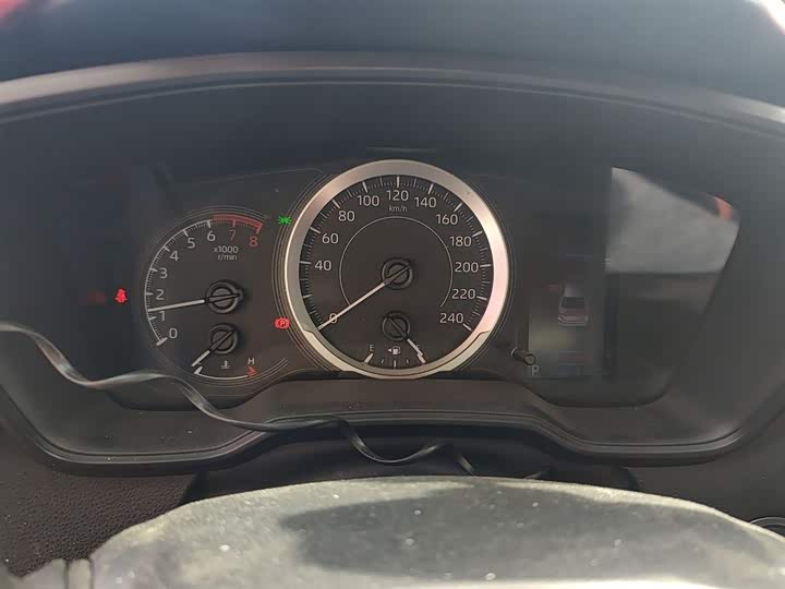 Фото 4 - Toyota Corolla