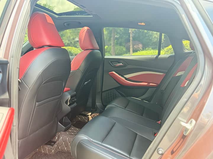 Фото 7 - MG Motor 5