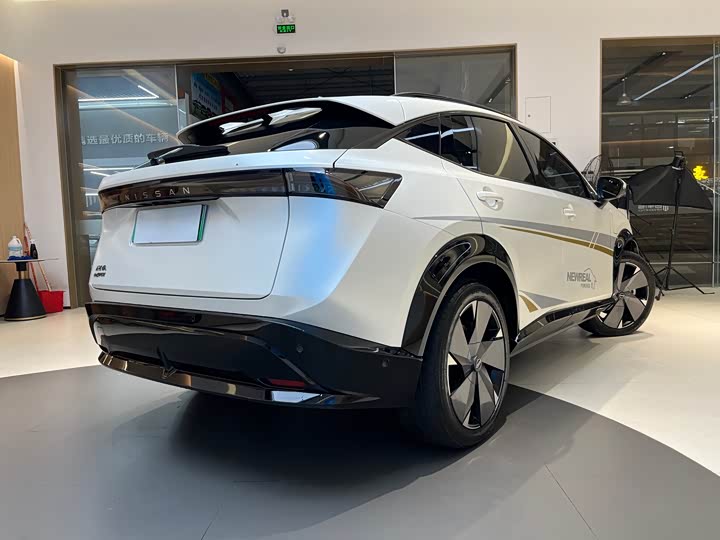 Фото 6 - Nissan Ariya EV