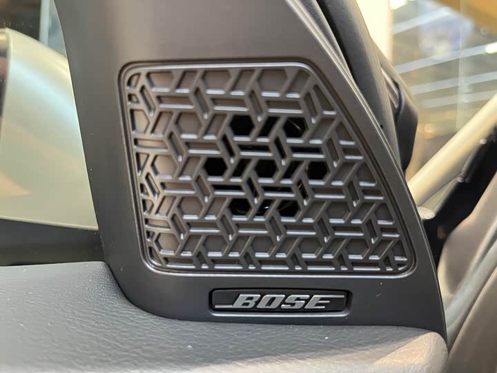 Фото 9 - Nissan Ariya EV