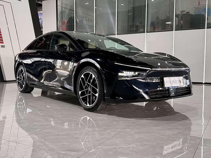 Фото 2 - XPeng F57