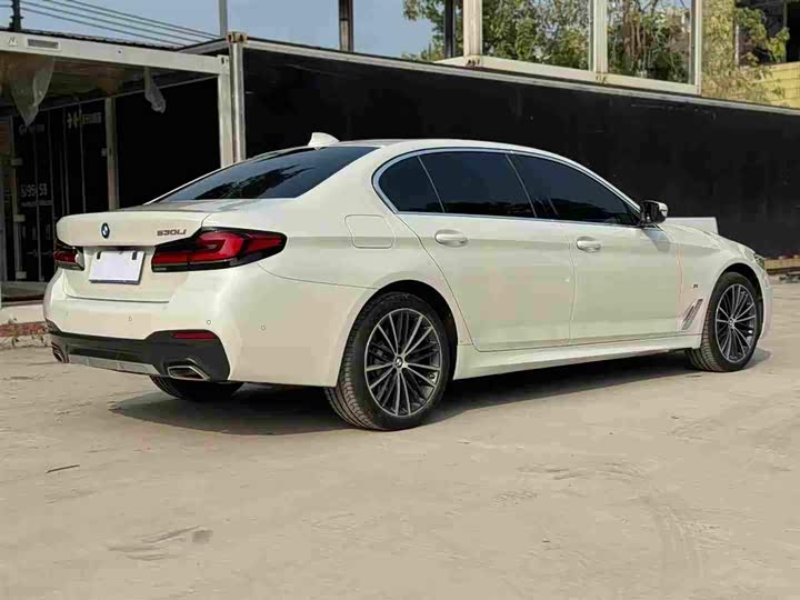 Фото 4 - BMW 5 Series