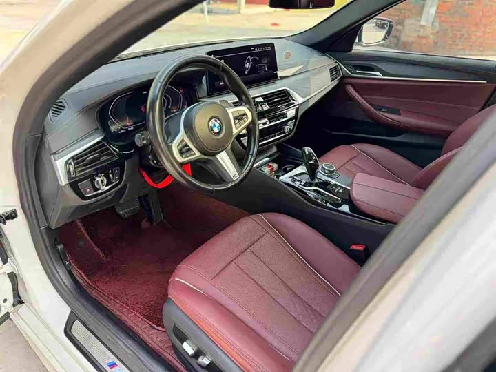 Фото 7 - BMW 5 Series