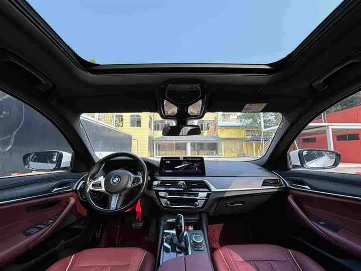 Фото 8 - BMW 5 Series