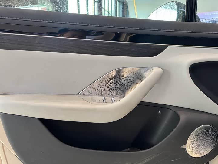 Фото 9 - Luxeed S7