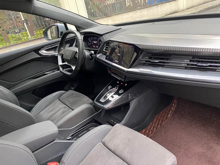 Фото 6 - Audi Q4 e-tron