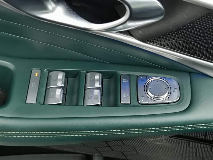 Фото 9 - GAC Trumpchi GS8