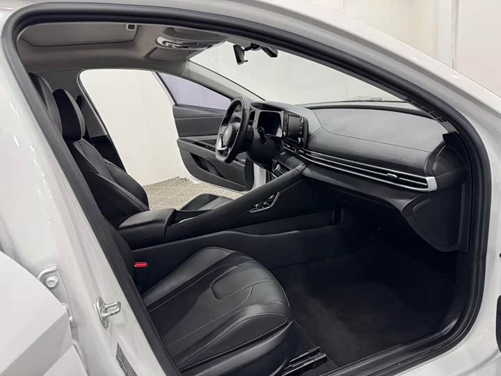 Фото 4 - Hyundai Elantra N line