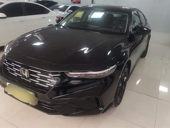 Фото 1 - Honda Accord