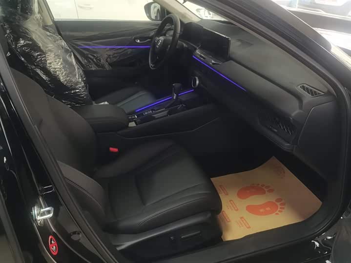 Фото 8 - Honda Accord