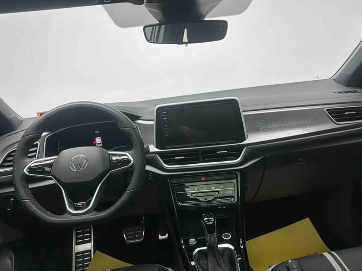 Фото 4 - Volkswagen T-Roc