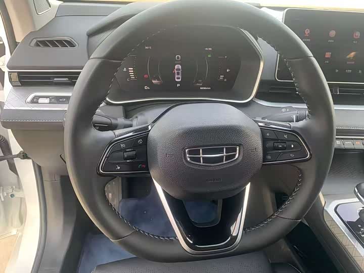 Фото 7 - Geely Preface