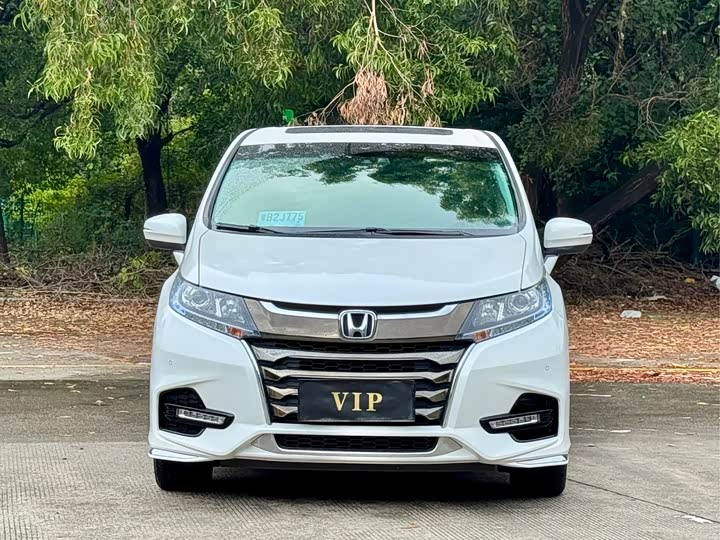 Фото 2 - Honda Odyssey