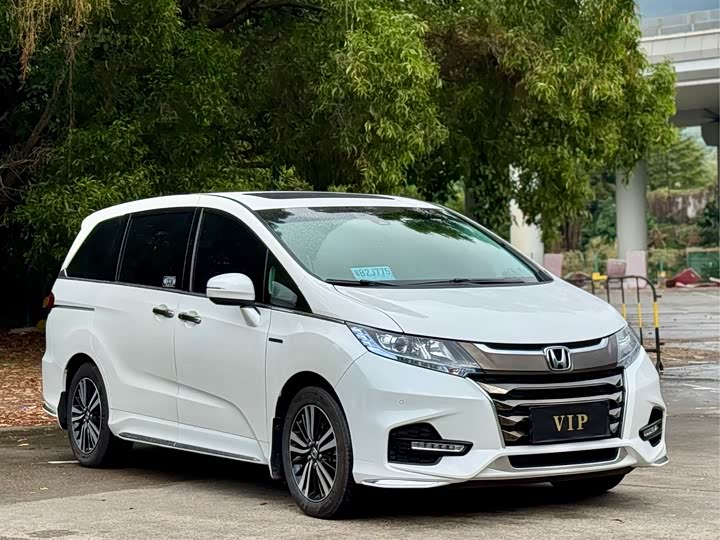 Фото 3 - Honda Odyssey