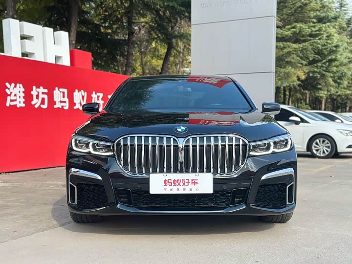 Фото 2 - BMW 7 Series