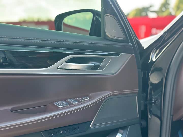 Фото 5 - BMW 7 Series