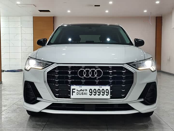 Фото 2 - Audi Q3