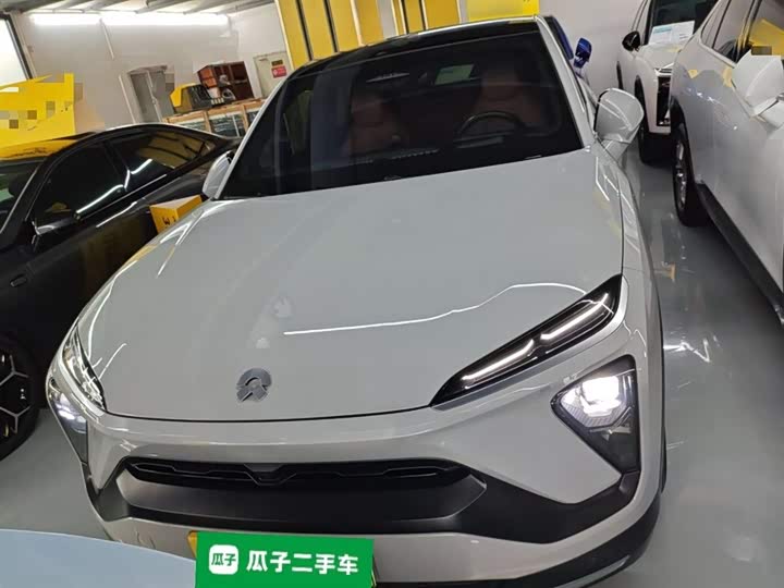 Фото 3 - Nio EC6