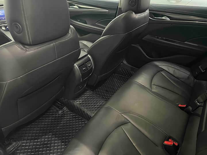 Фото 8 - Buick LaCrosse