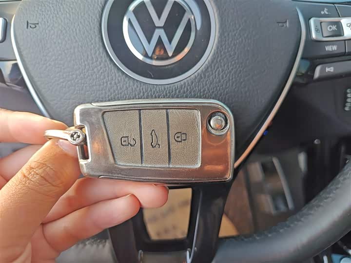 Фото 9 - Volkswagen Tayron