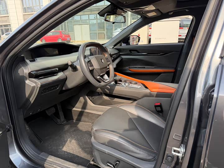 Фото 4 - Changan UNI-V