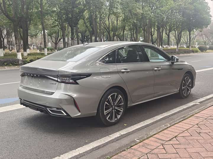 Фото 7 - Chery Arrizo 8