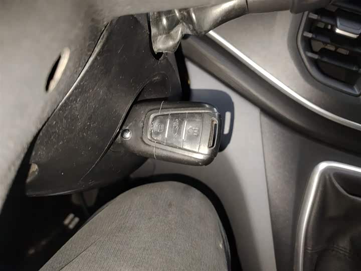 Фото 9 - Maxus V80