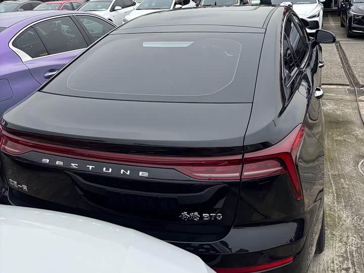 Фото 4 - Bestune B70