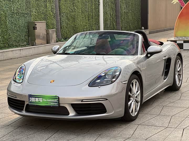 Фото 1 - Porsche 718