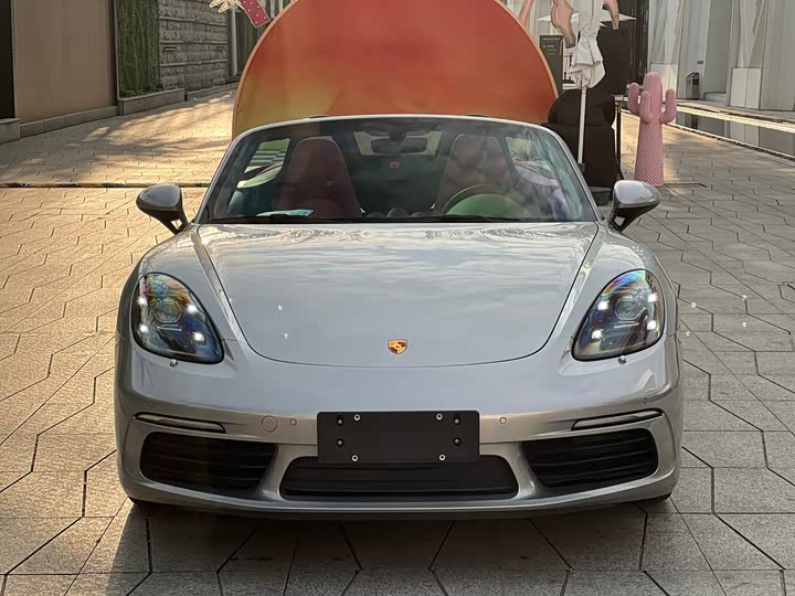 Фото 2 - Porsche 718