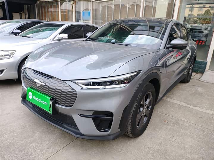 Фото 2 - Ford Mustang Mach-E