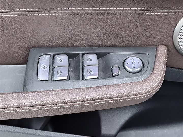 Фото 9 - BMW 1 Series