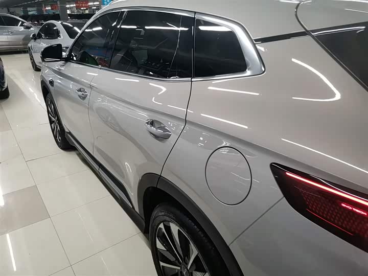 Фото 5 - BYD Song Plus Hybrid/EV