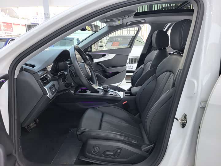 Фото 3 - Audi A4L