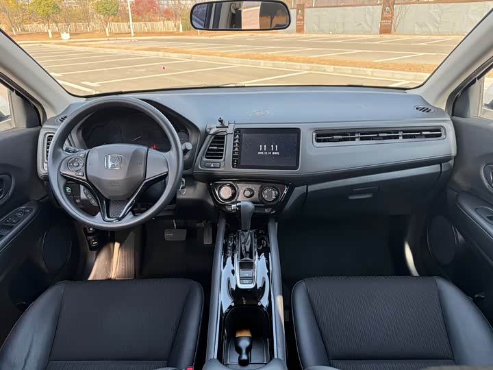 Фото 8 - Honda Vezel