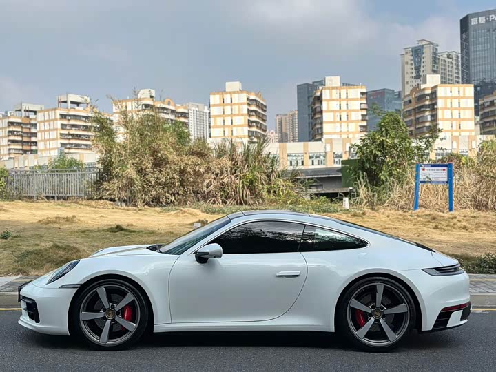 Фото 3 - Porsche 911